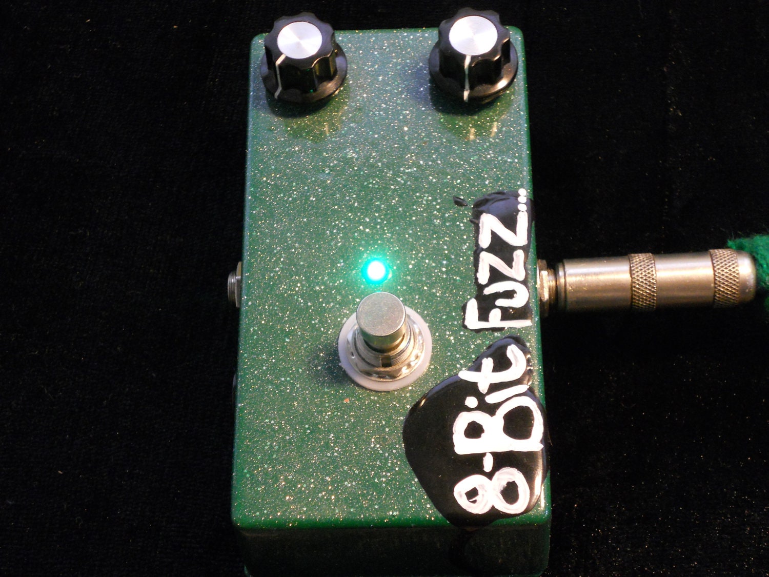 8-BIT Fuzz  true bypass synth distortion pedal