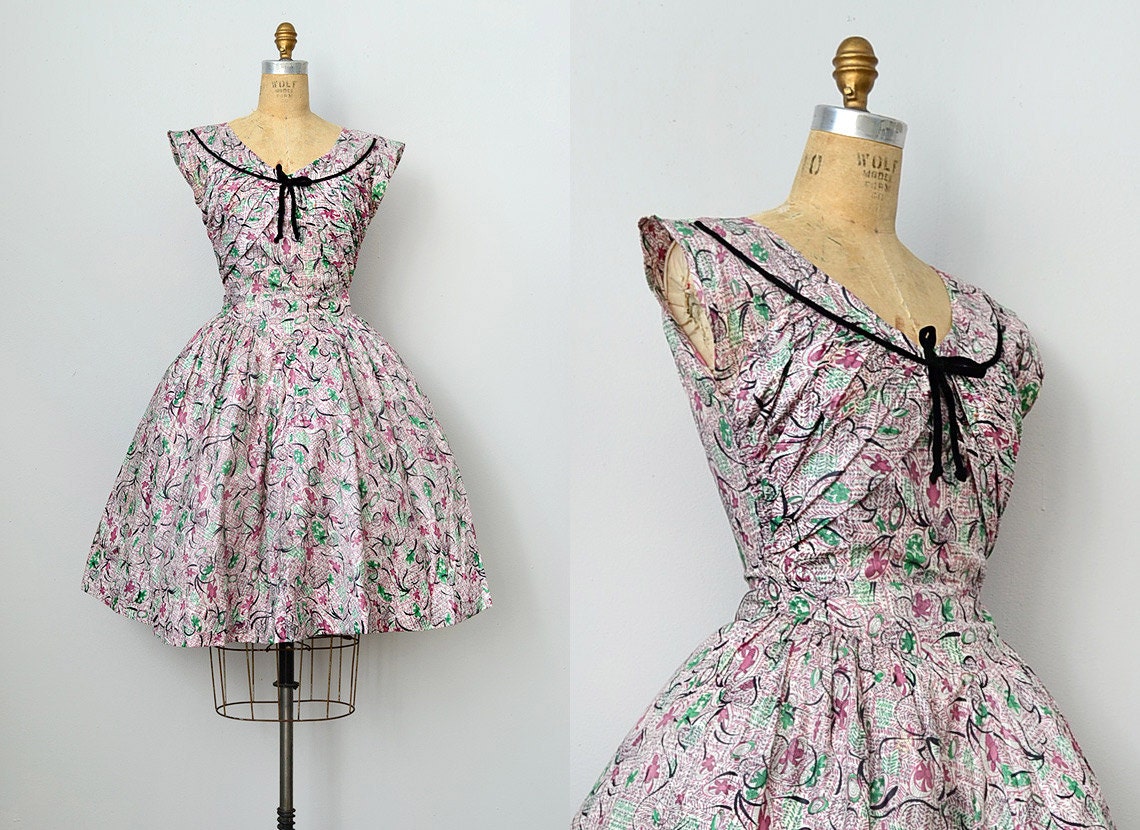 vintage 1950s printed day dress with velvet trim