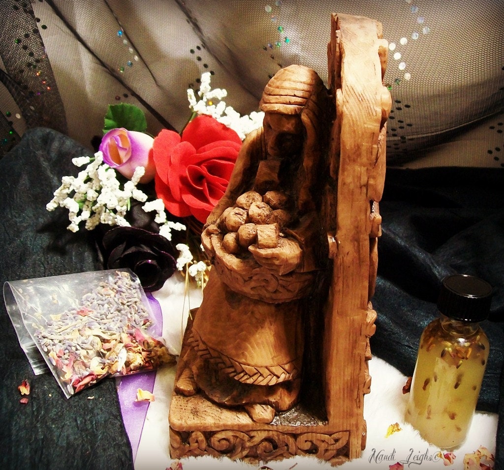 Idunna Statuary Vibrancy and Youth Altar Set