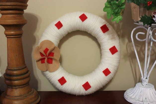 Quaint Red and White Yarn Wreath