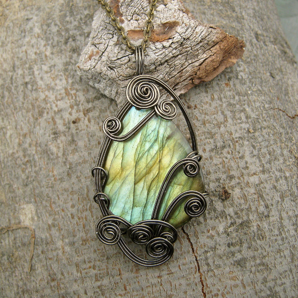 Wrapped Pendant 