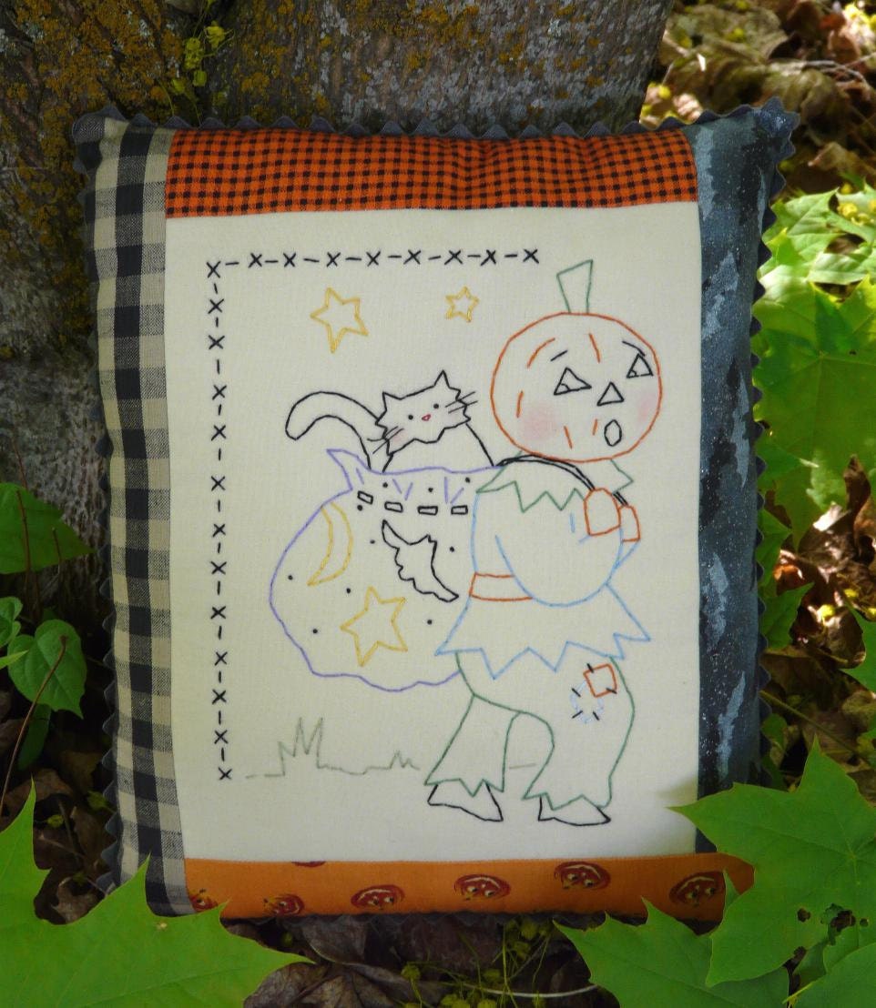 Letting the cat outta the bag stitchery E Pattern - halloween pumpkin man black cat vintage like primitive