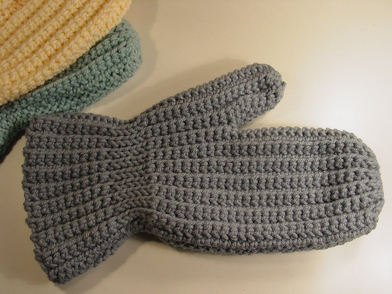 Irish Rose Convertible Mittens Crochet Pattern - Yahoo! Voices